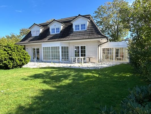 Terrasse mit Garten 