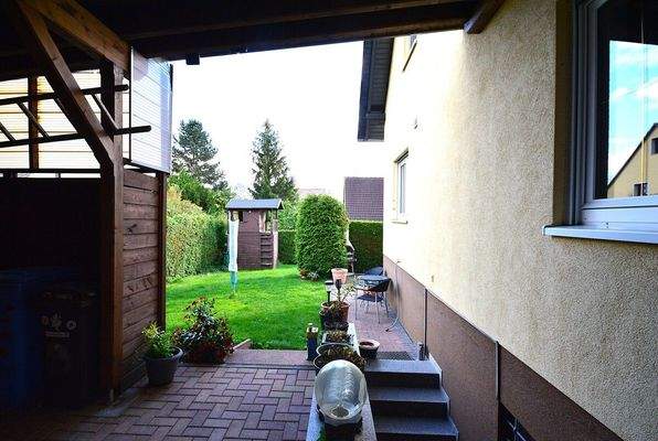 Seitenausgang Garten