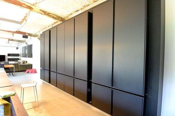 20  alle Schränke mit