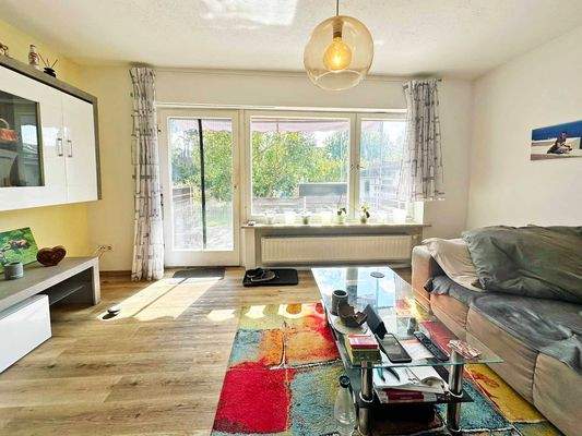 Wohnbereich mit Austritt auf die Terrasse
