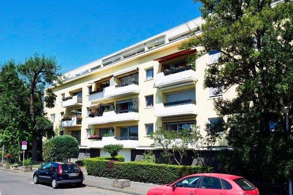 Solide 3-Zimmerwohnung mit Garage