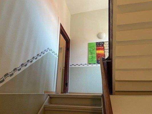 Treppenhaus, Zugang zur Wohnung/Büroeinheit im OG