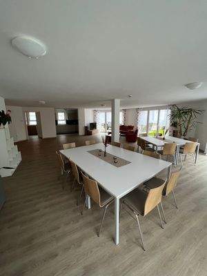gemütlicher Gemeinschaftsbereich m. extra Terrasse