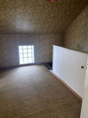 Obergeschoss - Flur mit Treppe