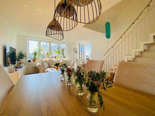 Blick ins Wohnzimmer