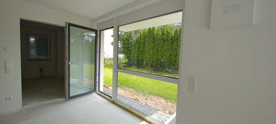 Wohnzimmer vor Küche