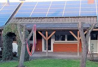 Rückansicht + PV Anlage.PNG