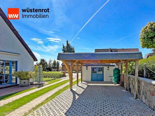 Carport mit Gartenhaus Kopie