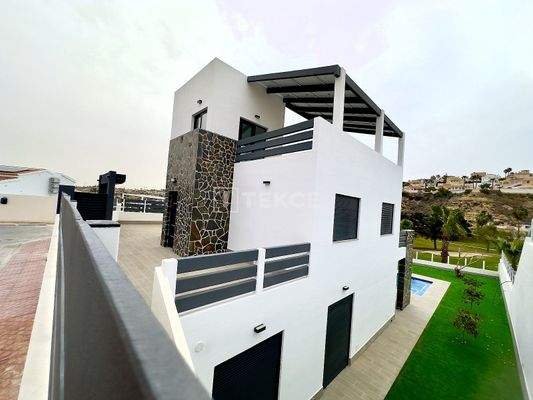 Detached Luxury Golf Villas in Ciudad Quesada Costa Blanca