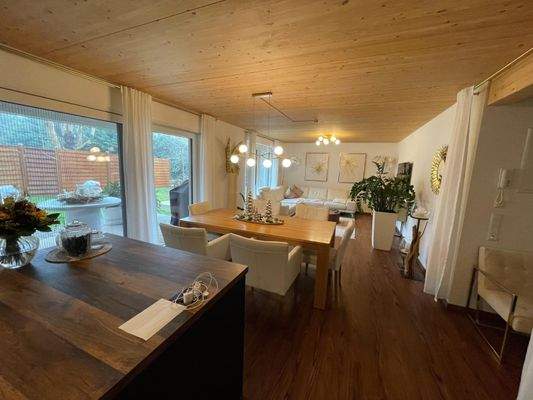 Offener Ess-Wohnbereich mit...