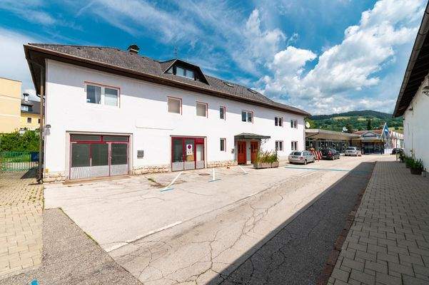 Löwen_Immobilientreuhand_Gewerbeliegenschaft_Grund