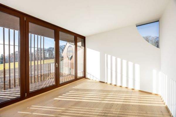 Schlafzimmer mit Südbalkon