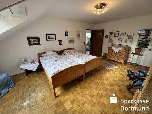 Raum 2 - Schlafzimmer