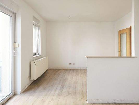 Wohnzimmer mit offener Küche.jpg