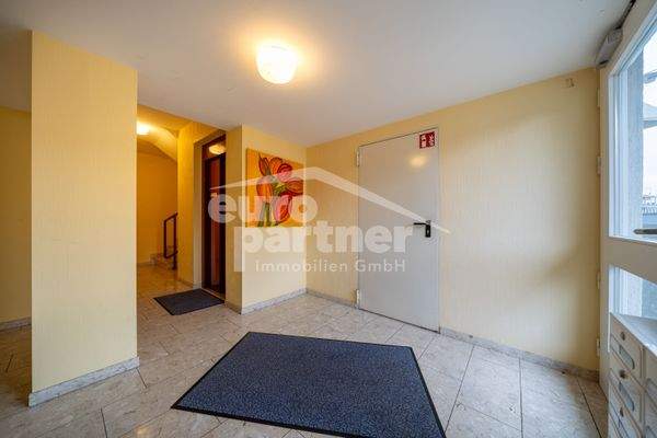 Treppenhaus/ Haupteingang