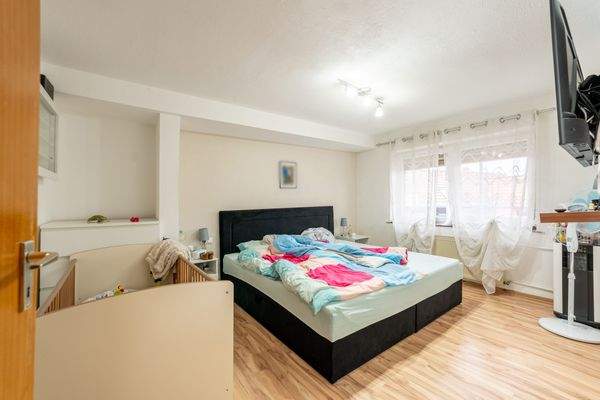 Vorderhaus Schlafzimmer