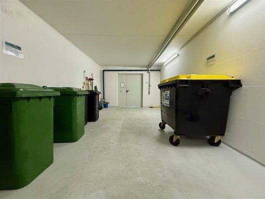 Bequeme Müllentsorgung im Keller