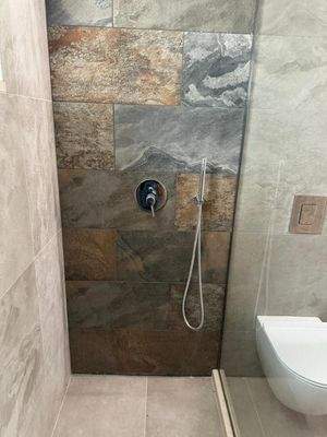 Kreta, Kournas: Malerisches Steinhaus mit bezauberndem See- und Meerblick zu verkaufen