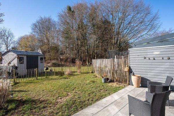 Blick in den Garten (Zaun ist nicht die Grundstück