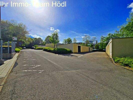 Zufahrt zur Garage