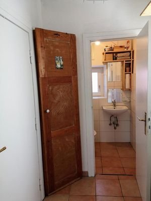 Flur und Gäste-WC - W 3