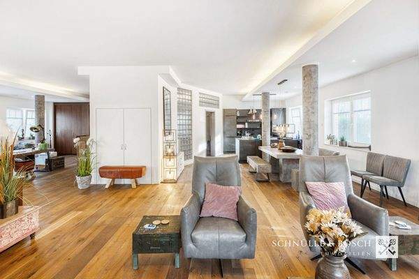 Viel Platz im Wohn- und Essbereich