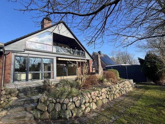 Hausansicht - Garten