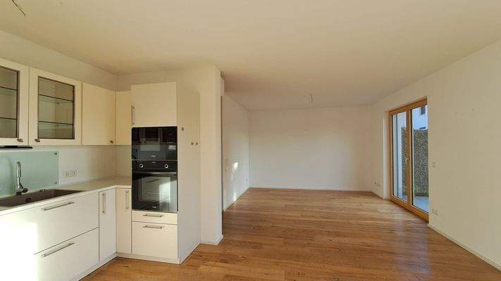 WhatsApp Image 2025-12-18 at 13.59.47 (1)