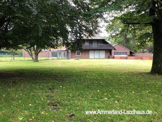 Haupthaus großer Garten