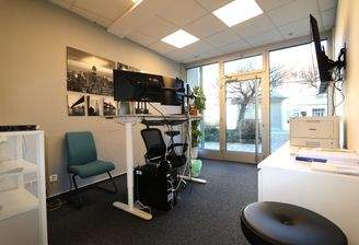 Büroraum mit Eingang