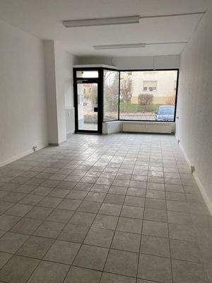 Verkaufsraum aus der Küche heraus