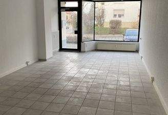 Verkaufsraum aus der Küche heraus