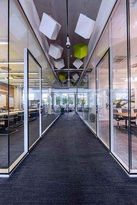 Glaselemente Besprechungsraum