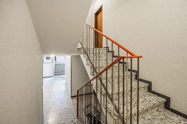 Treppenhaus zur Wohnung