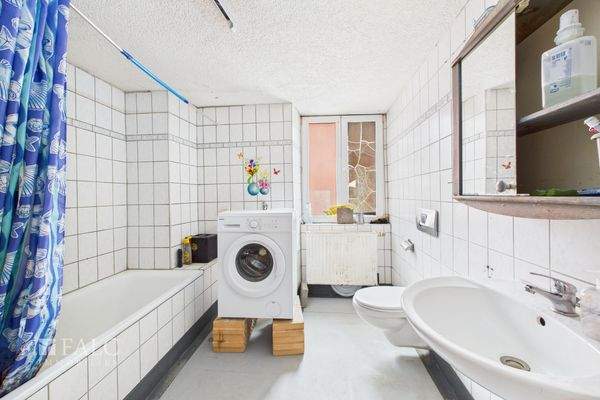 CAM04294G0-PR0028-STILL029