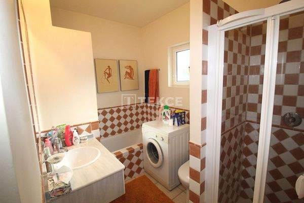 4-Bedroom Villa with Private Pool by the Beach in Almeria