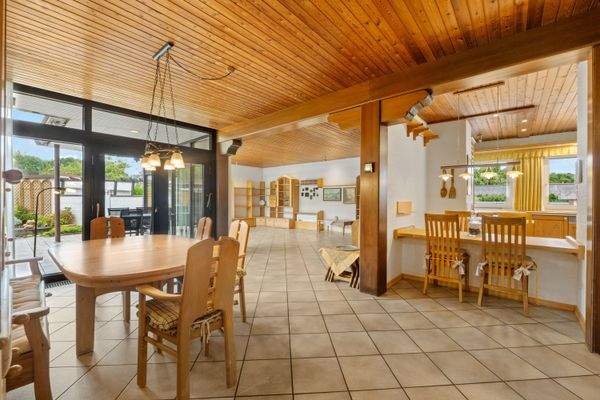 Wohn und Essbereich.jpg