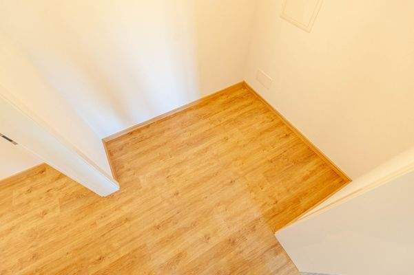 Büro ausgebaut UG rechts