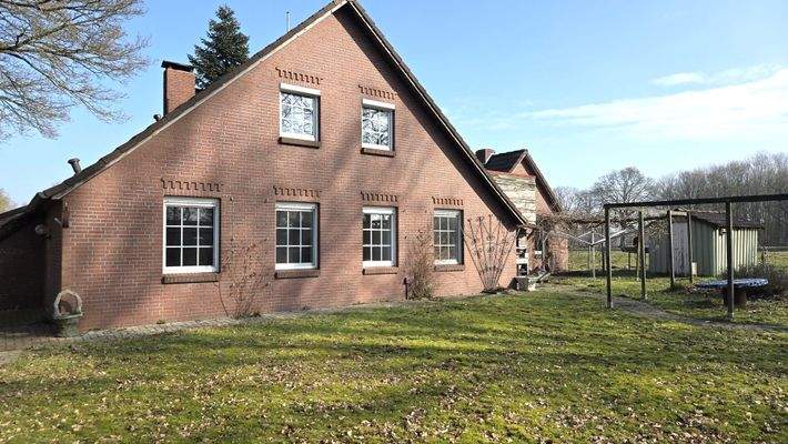 Fuchsbergweg 4, 26670 Großsander