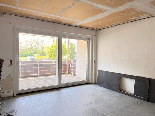 Esszimmer mit Zugang Balkon