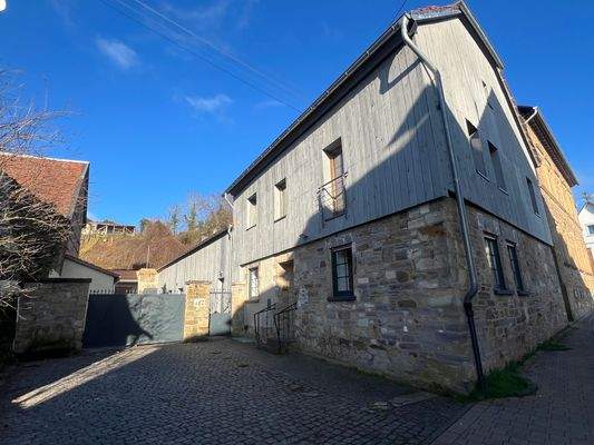 Seiten- Vorderansicht