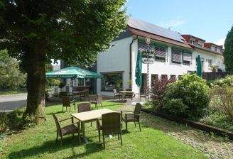 Landgasthof mit großem Biergarten