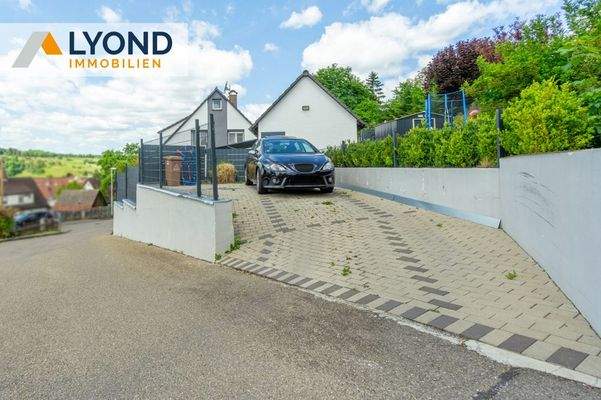 Außenansicht Parkplatz