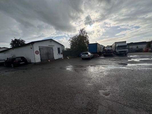 Gewerbehof Lager + Büro.jpg