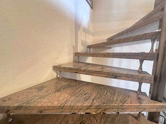 dbd387dc-b1f4-410f-ac64-0d23bac2c948