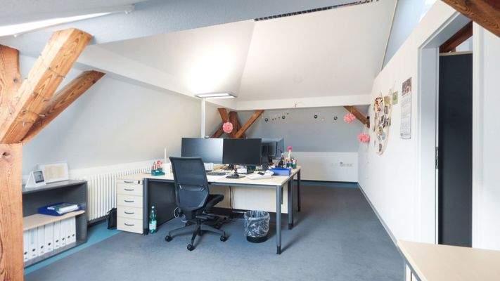 Dachgeschoss Büro 2