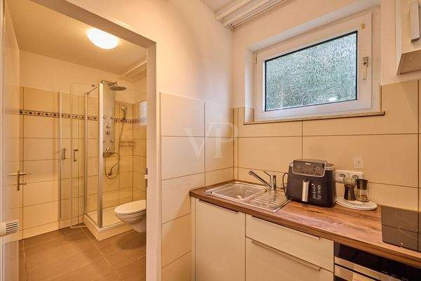 Einliegerwohnung mit Bad und Küchenzeile