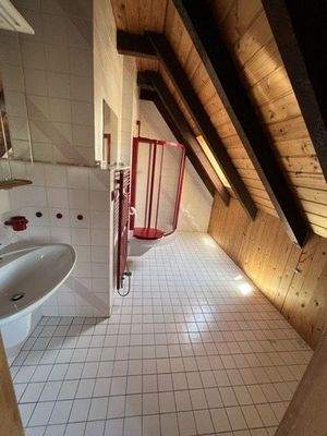 Dachgeschoss Bad