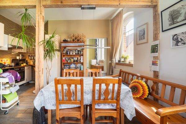 Küche mit Esszimmer OG