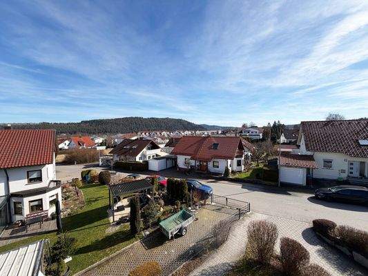 Balkon: Sonnenstunden mit freiem Blick